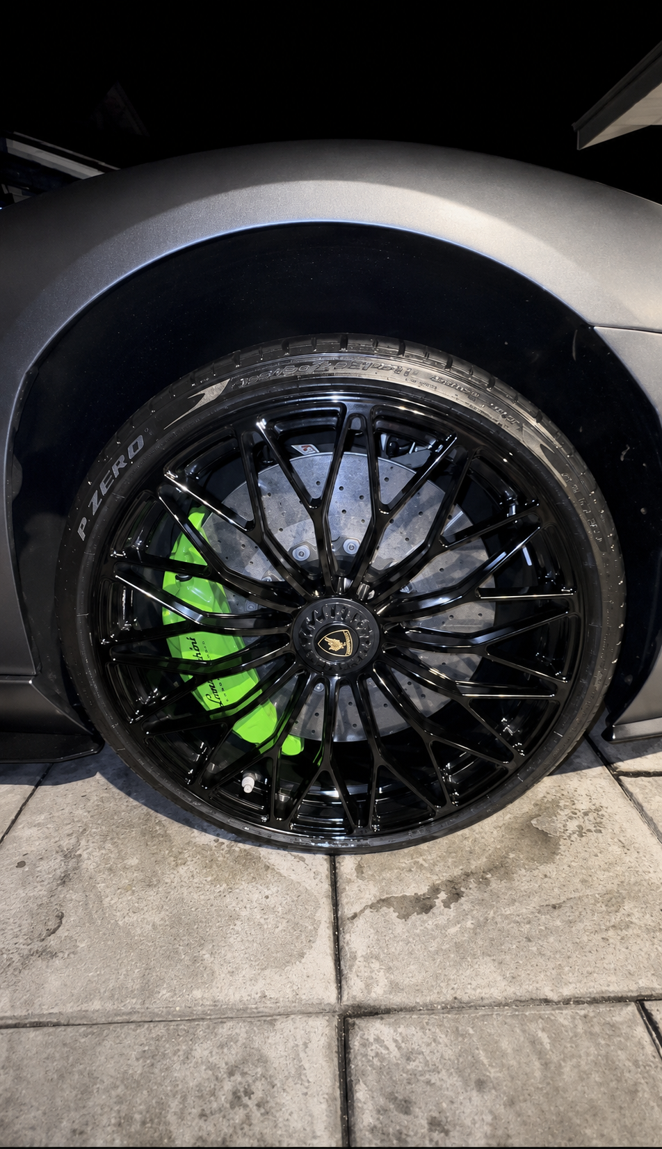 Lamborghini — forged wheel & caliper detail