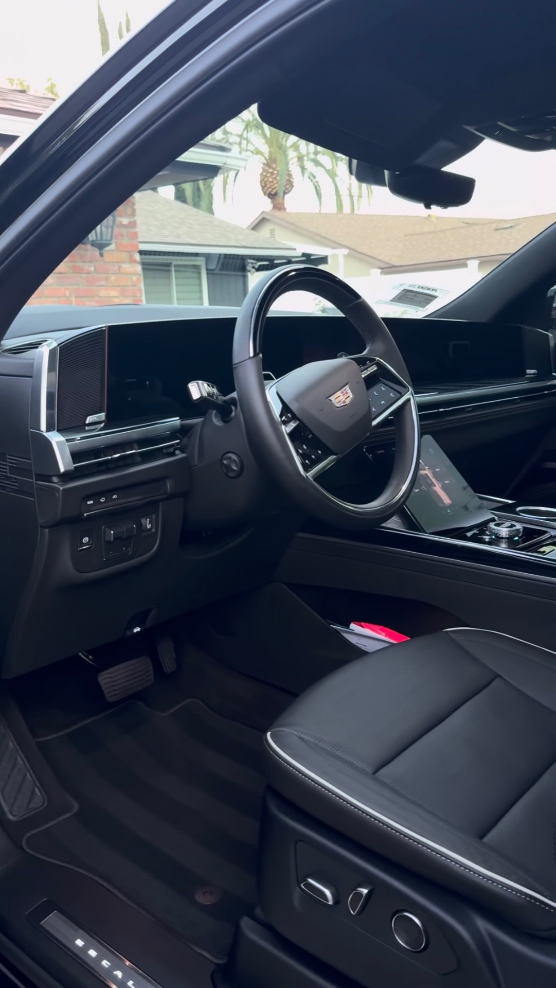 Cadillac Escalade — interior detail